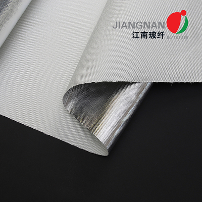 El papel de aluminio laminó la tela de la fibra de vidrio con solo superficial alisada o ambos tratamiento lateral