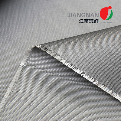 0.68m m que la PU del poliuretano cubrió la tela de la fibra de vidrio con el alambre reforzaron un lado
